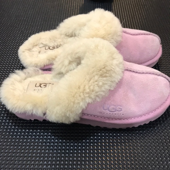 UGG Other - UGG Kids Slipper Size 13